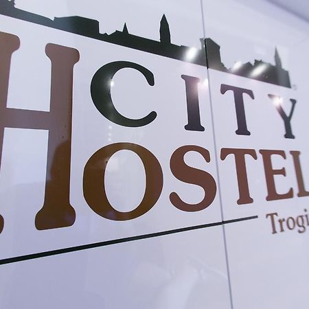 City Hostel โตรกีร์ ภายนอก รูปภาพ