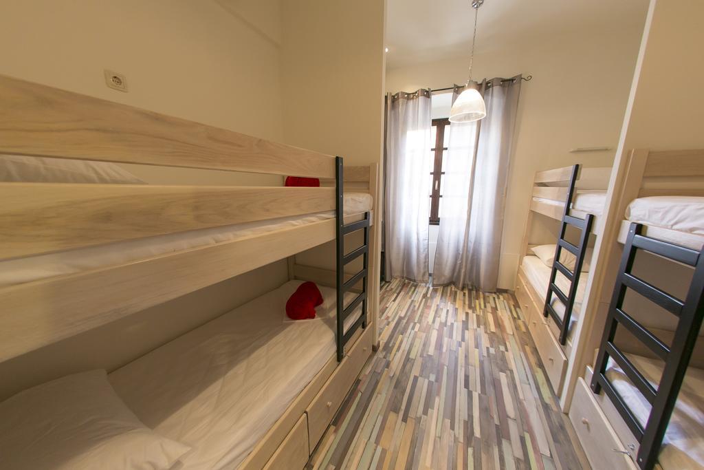 City Hostel โตรกีร์ ห้อง รูปภาพ